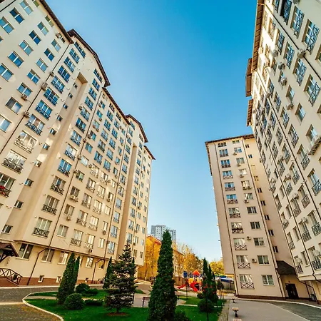 Elegant Near The Park Apartment Chisinau
